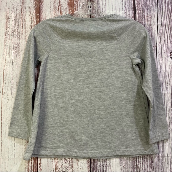 Gymboree  Girls Size Medium 7/8 Grey Christmas Long Sleeve Tee Cat #5147 - Picture 2 of 7